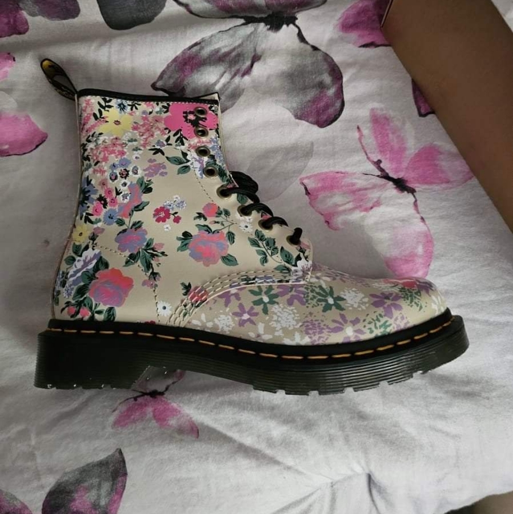 New in box Dr. Martens